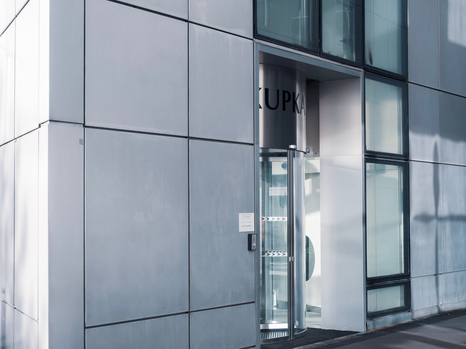 The entrance of the office building on Landstraße, Linz.